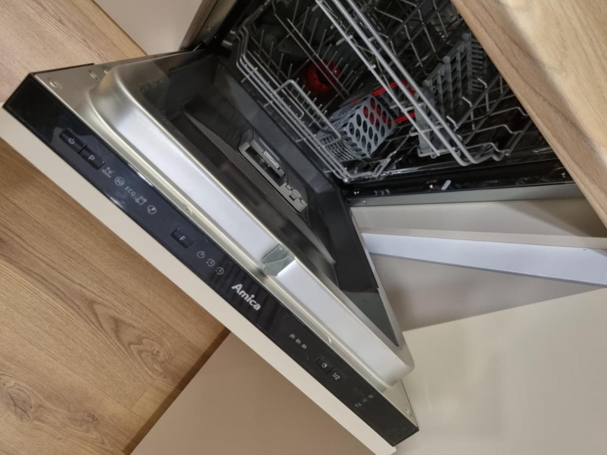 Apartament Sloneczny -Sciegiennego Kielce Luaran gambar