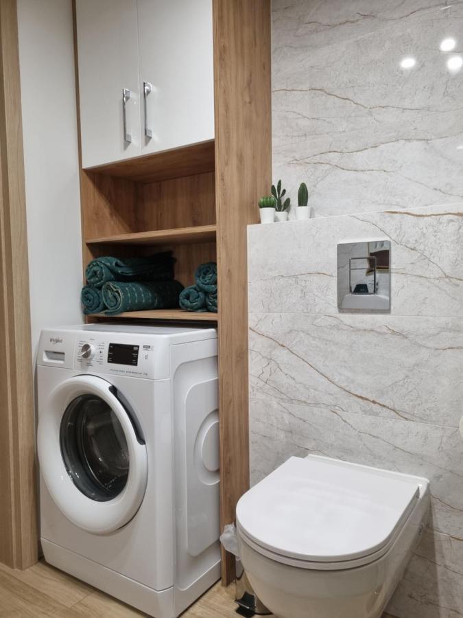 Apartament Sloneczny -Sciegiennego Kielce Luaran gambar